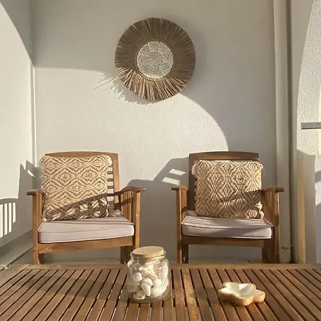 アパート Climatise De 20m2 Avec Place De Parking Privee セット