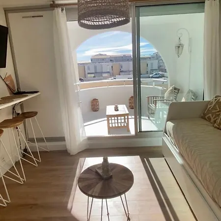 Climatise De 20m2 Avec Place De Parking Privee דירה