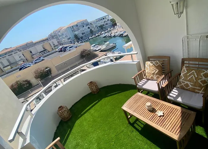 Climatise De 20m2 Avec Place De Parking Privee דירה